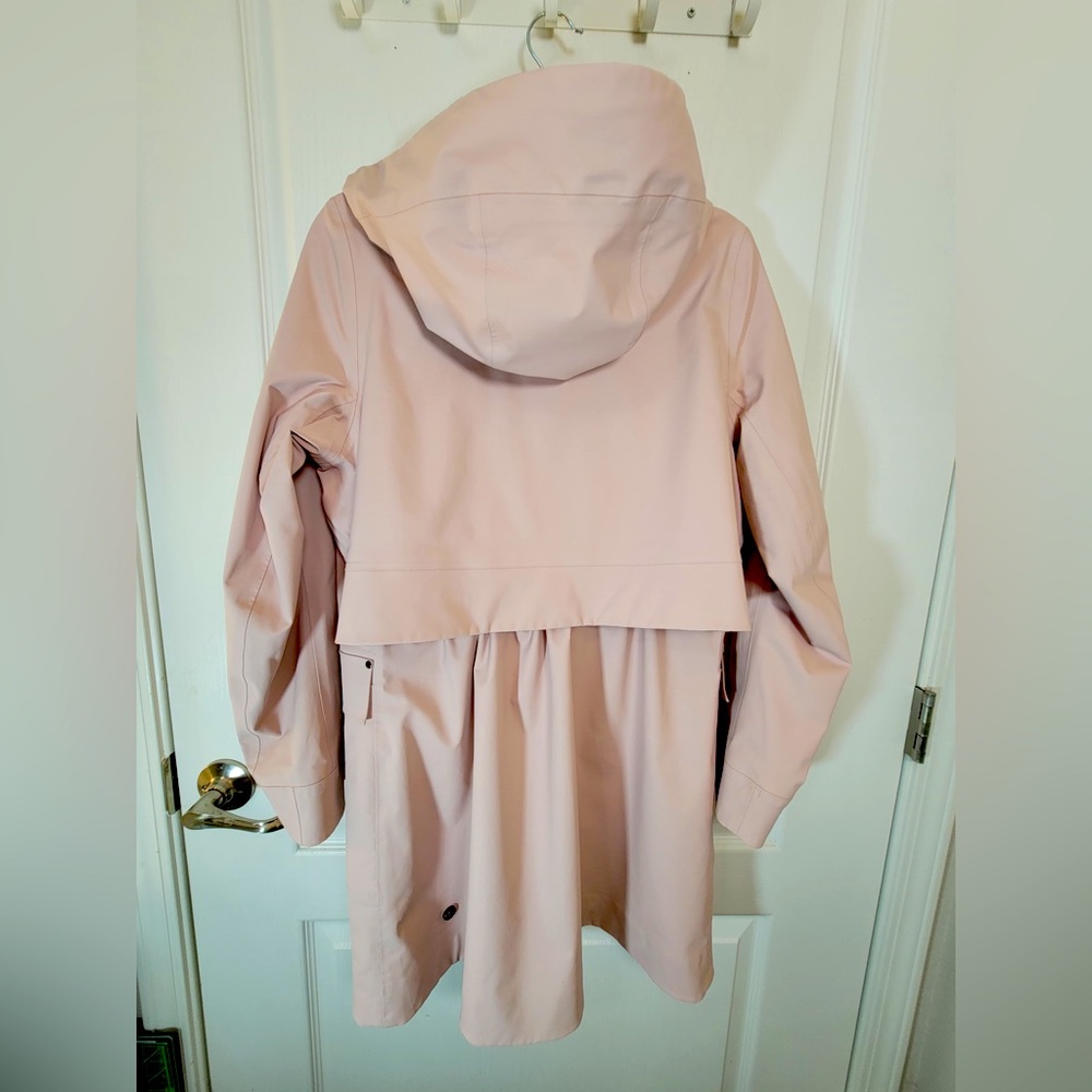 Lululemon Into The Drizzle Jacket•Waterproof Glyde•RARE FAWN PINK•LIKE NEW•6 - Picture 10 of 16
